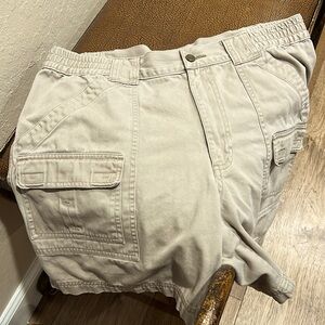 Natural Issue 100% Cotton 4 Big Velcro Pockets Pre-Washed Cargo Khaki Shorts!